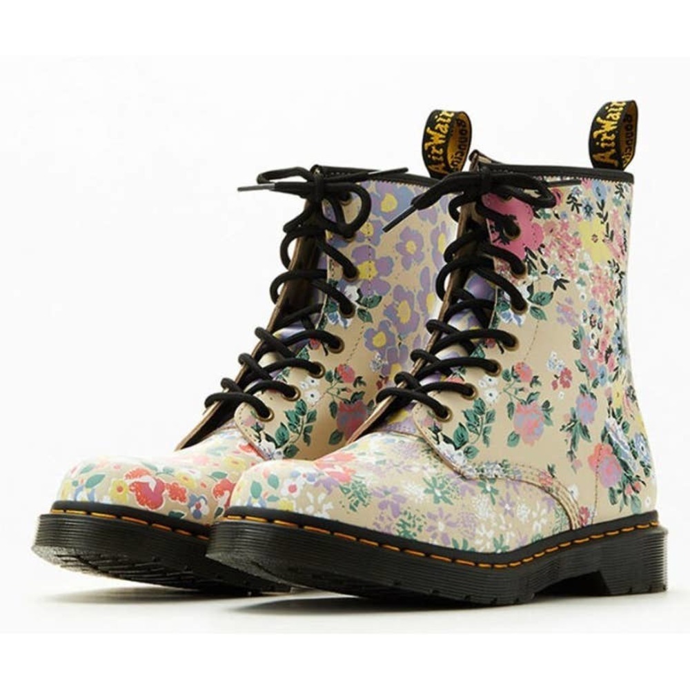 DR. Martens Women's 1460 8-Eye Floral Mashup Backhand Size 8- New with Box